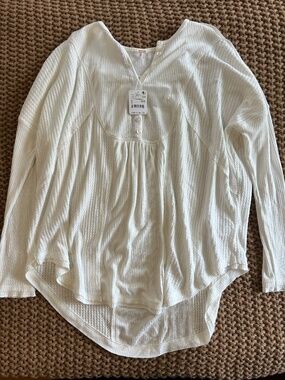 NWT Free People Women's Oversized Leo Henley Tee in Bright White size Small